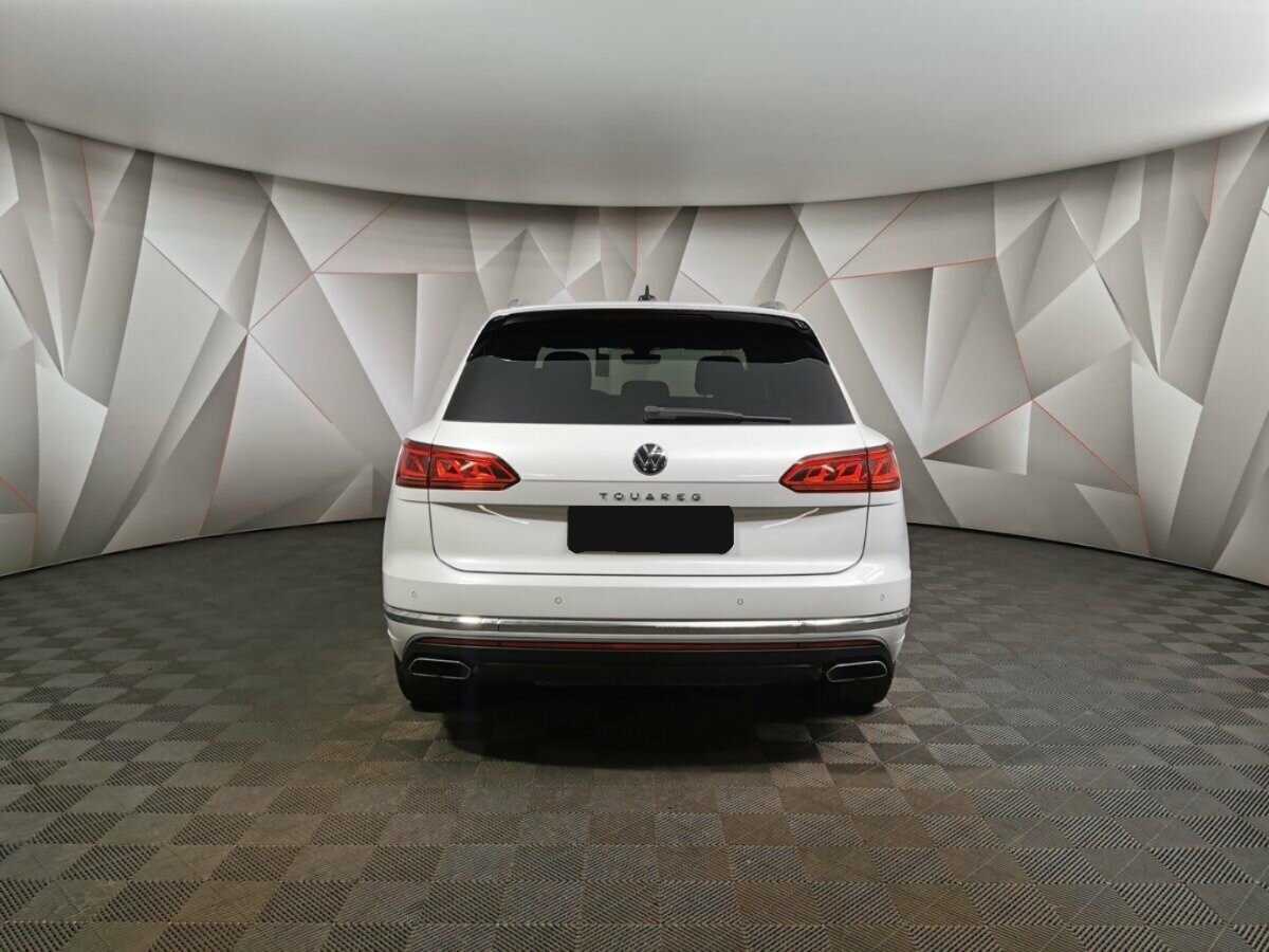 Volkswagen Touareg с пробегом — 2021 год. Фото: #7