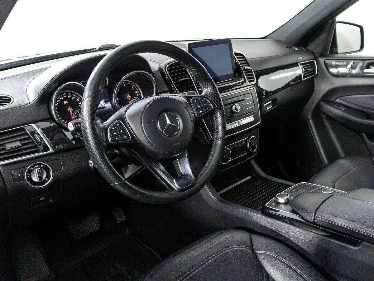 Mercedes-Benz GLS с пробегом — 2017 год. Фото: #8