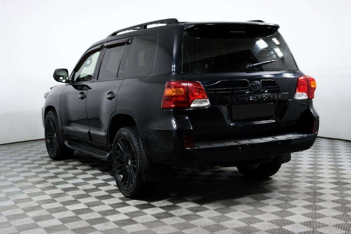 Toyota Land Cruiser с пробегом — 2012 год. Фото: #6