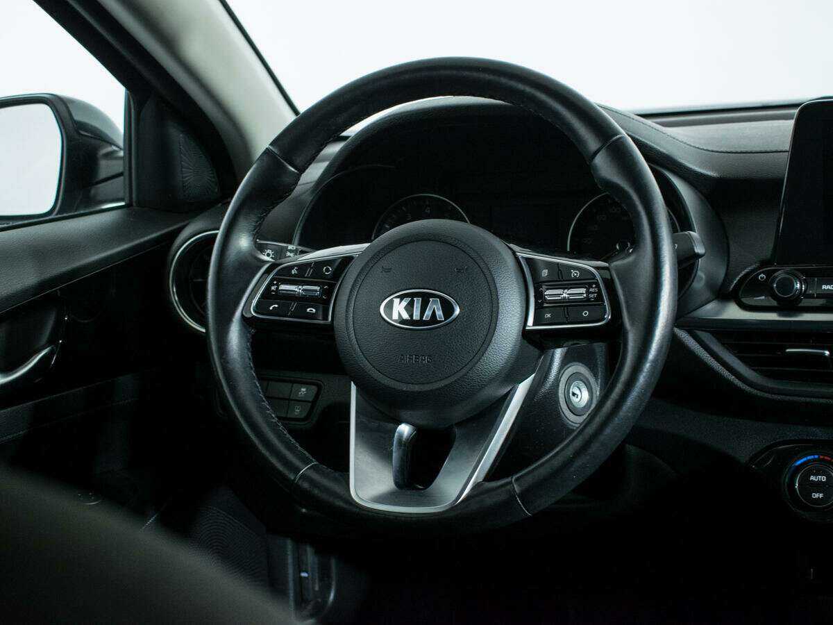 Kia Cerato с пробегом — 2019 год. Фото: #9