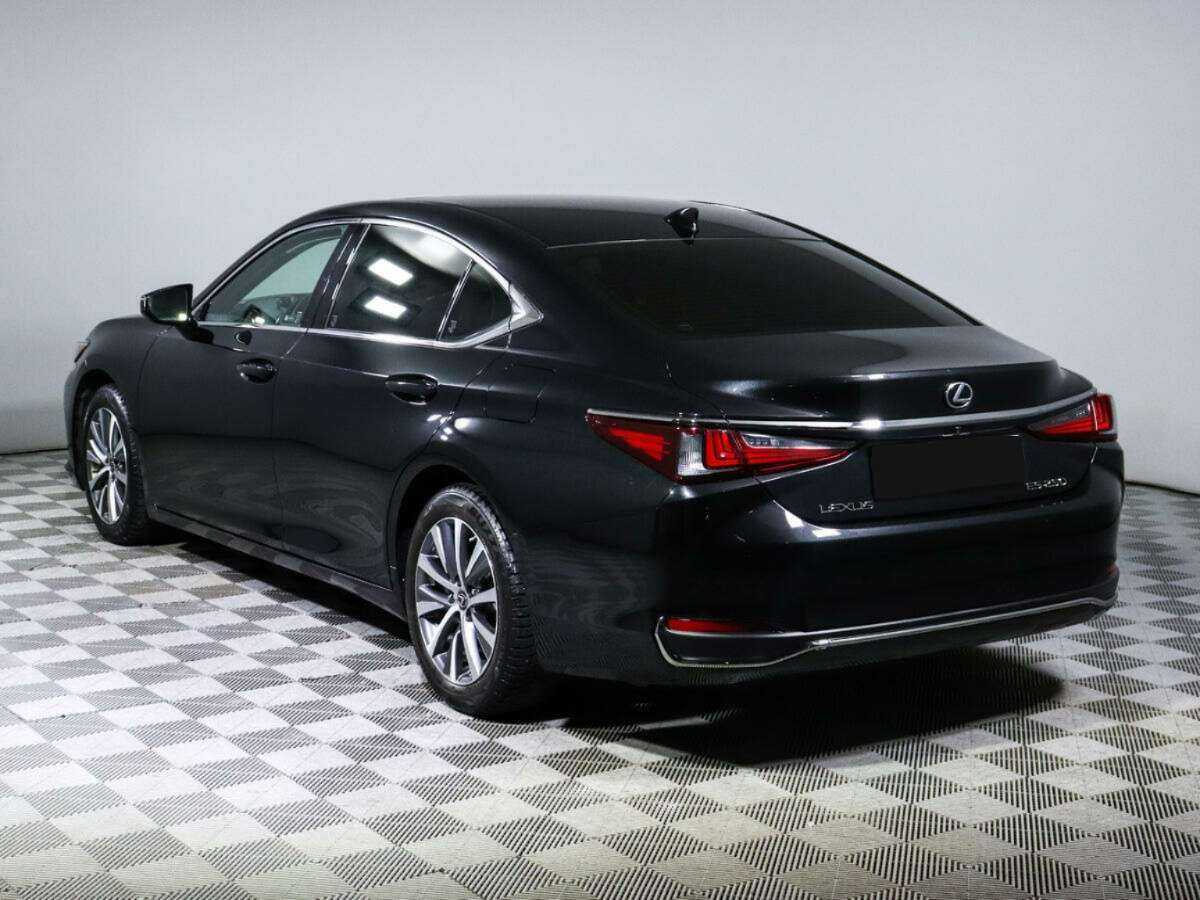 Lexus ES с пробегом — 2020 год. Фото: #4