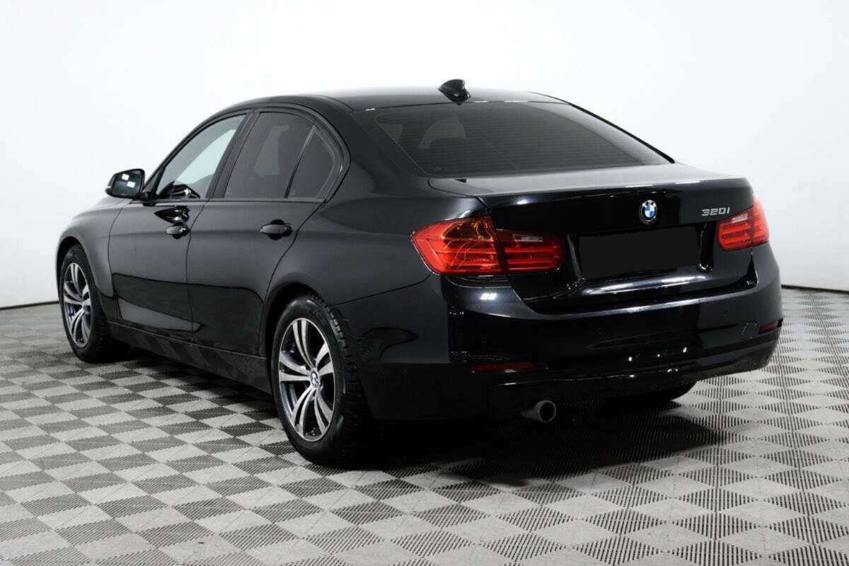 BMW 3 серии с пробегом — 2015 год. Фото: #5