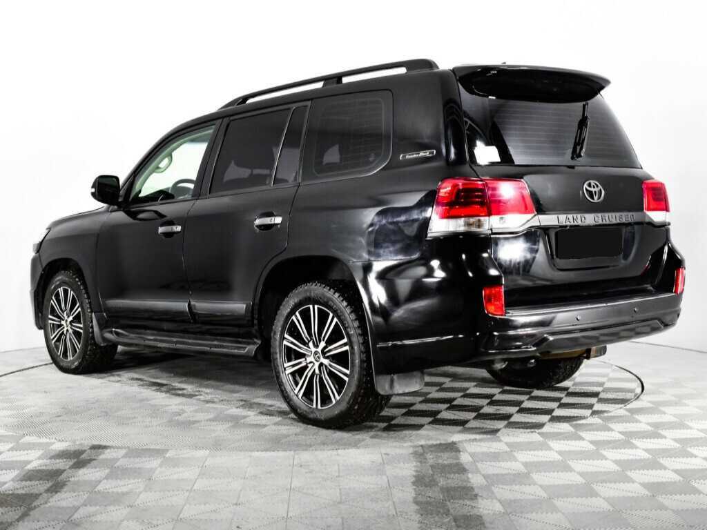 Toyota Land Cruiser с пробегом — 2013 год. Фото: #6