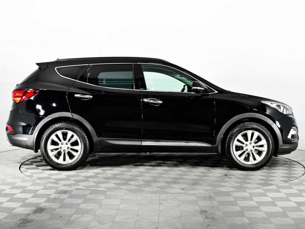 Hyundai Santa Fe с пробегом — 2017 год. Фото: #3