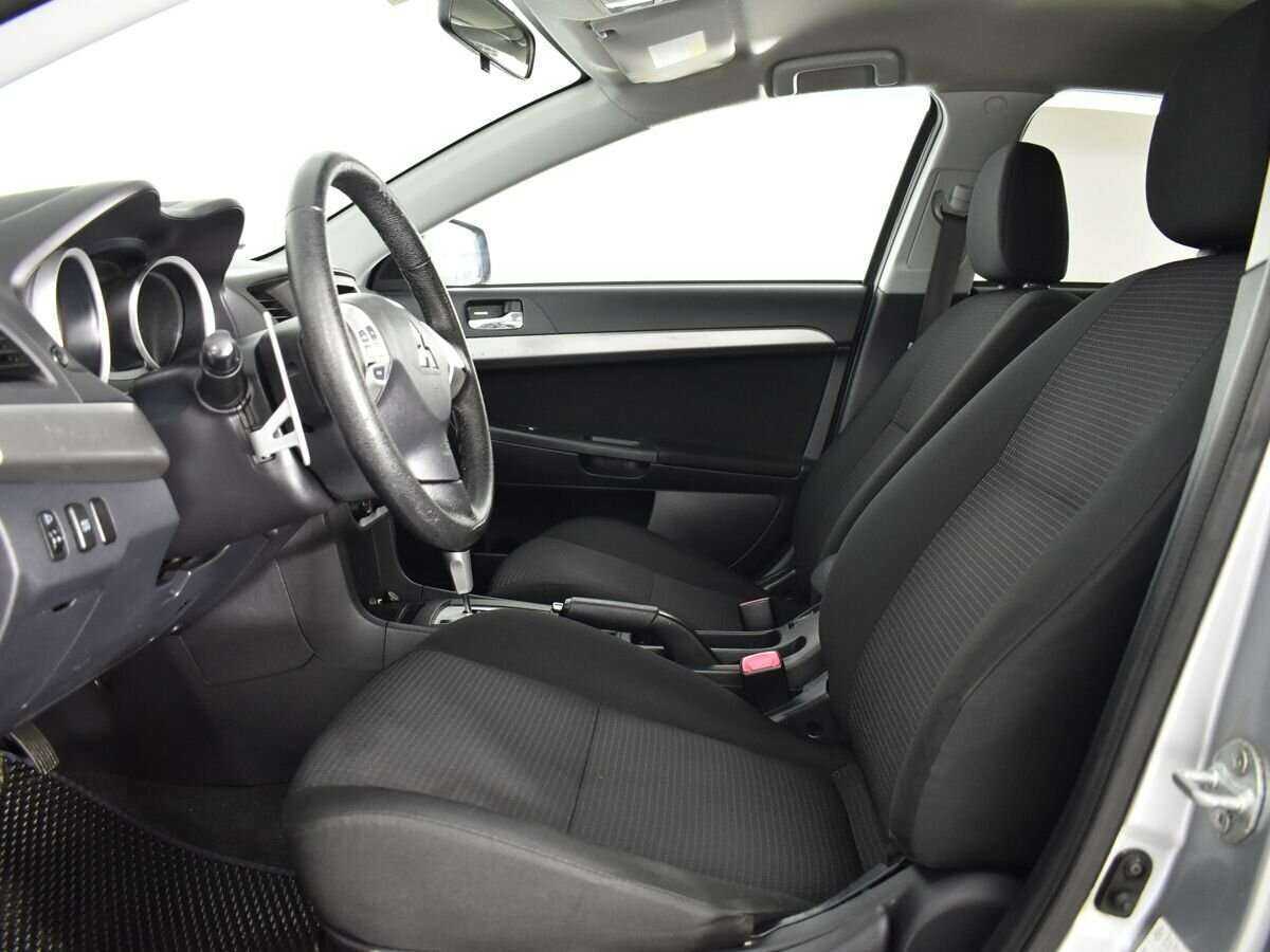Mitsubishi Lancer с пробегом — 2008 год. Фото: #8
