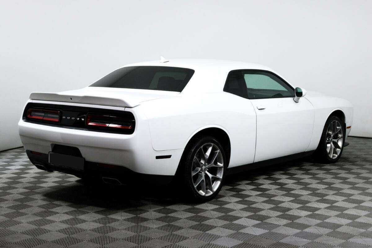 Dodge Challenger с пробегом — 2020 год. Фото: #4