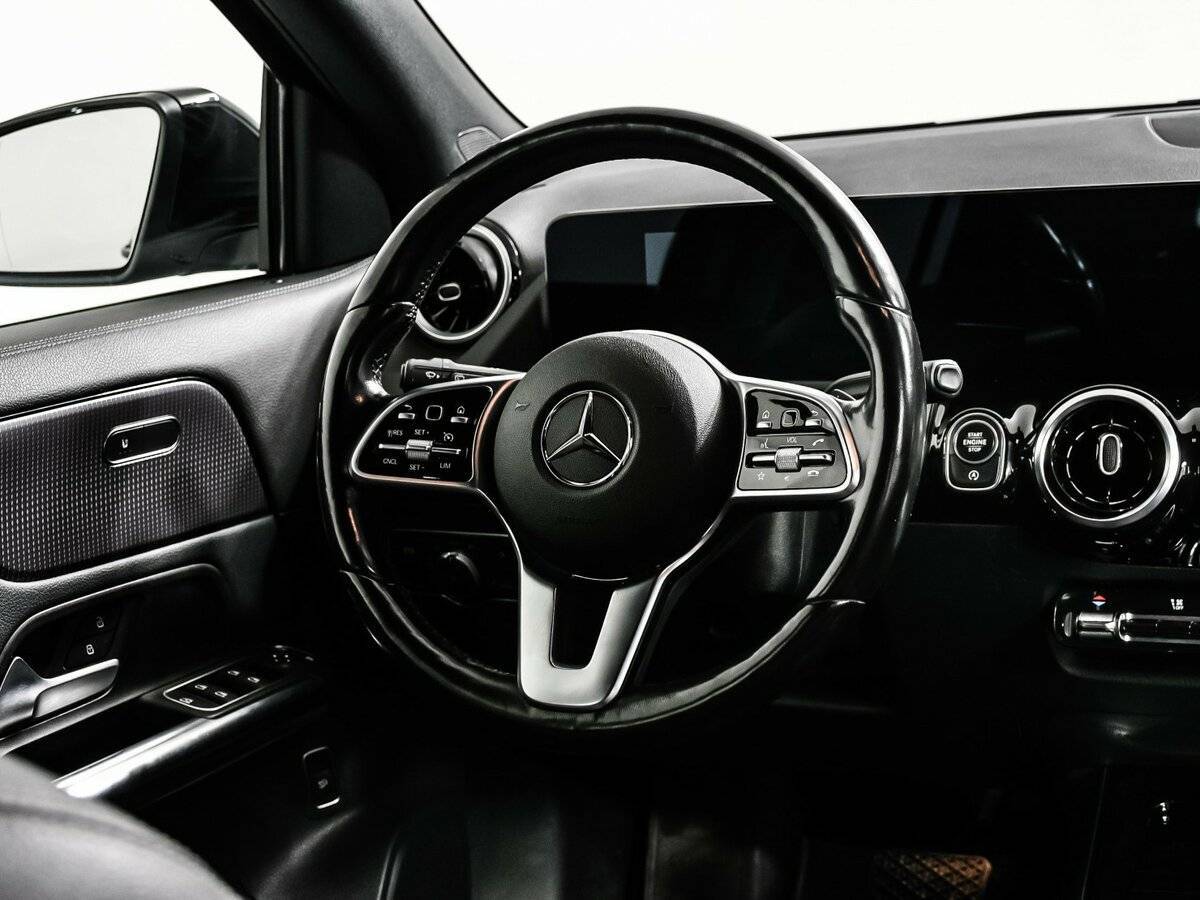 Mercedes-Benz GLA с пробегом — 2021 год. Фото: #12