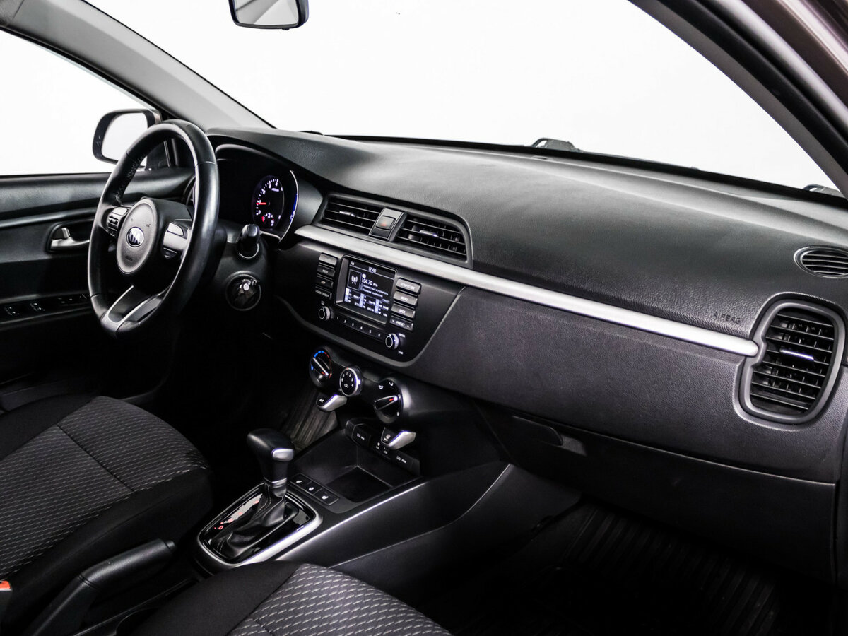 Kia Rio с пробегом — 2019 год. Фото: #7