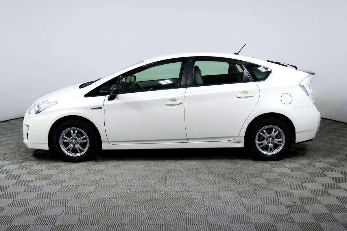 Toyota Prius с пробегом — 2009 год. Фото: #7