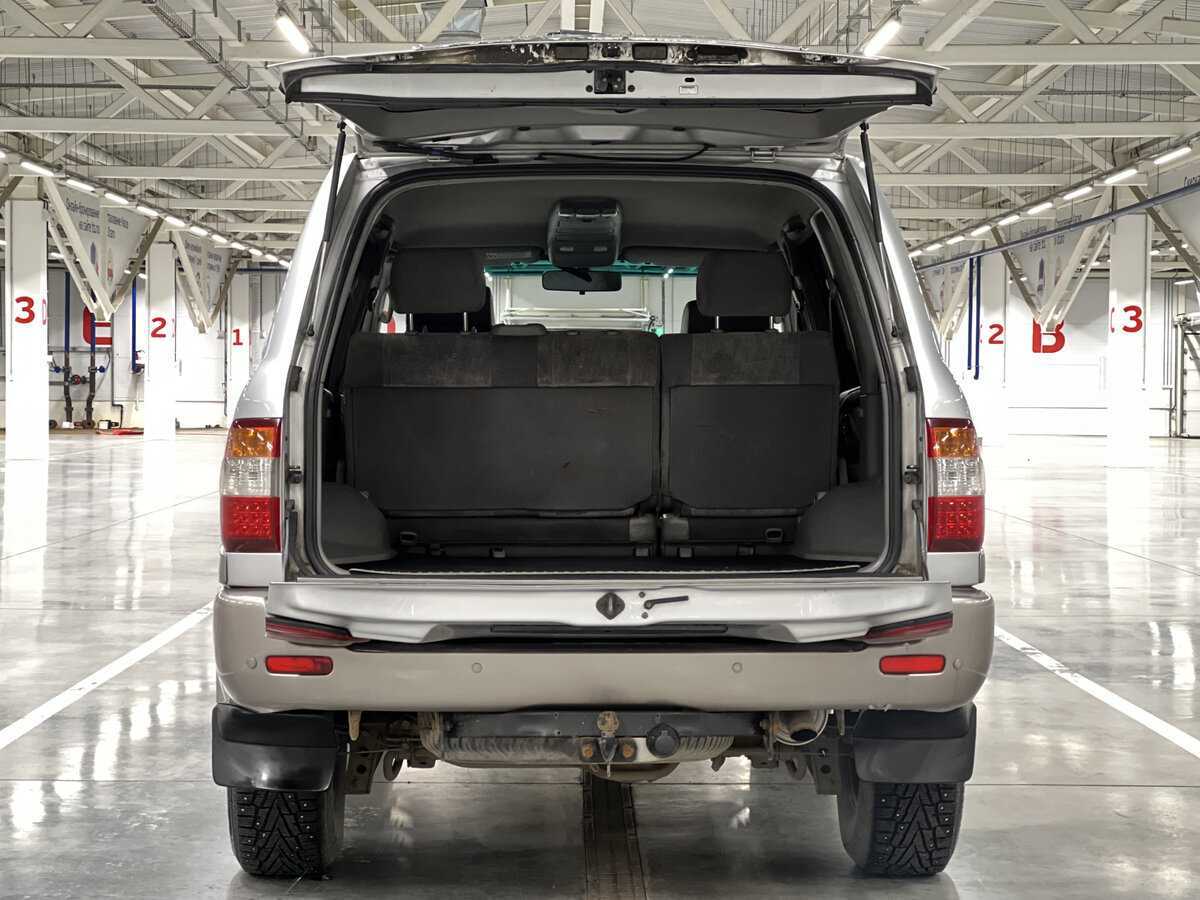 Toyota Land Cruiser с пробегом — 2006 год. Фото: #9