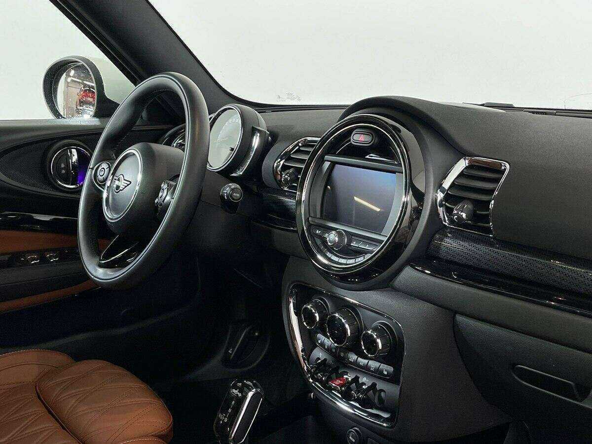 Mini Clubman с пробегом — 2020 год. Фото: #8
