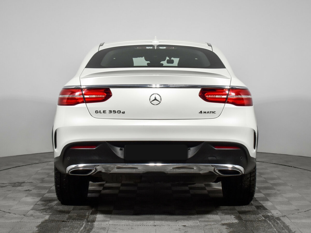 Mercedes-Benz GLE Coupe с пробегом — 2015 год. Фото: #4
