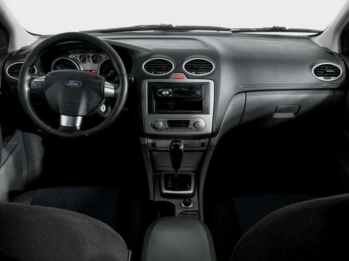 Ford Focus с пробегом — 2008 год. Фото: #11