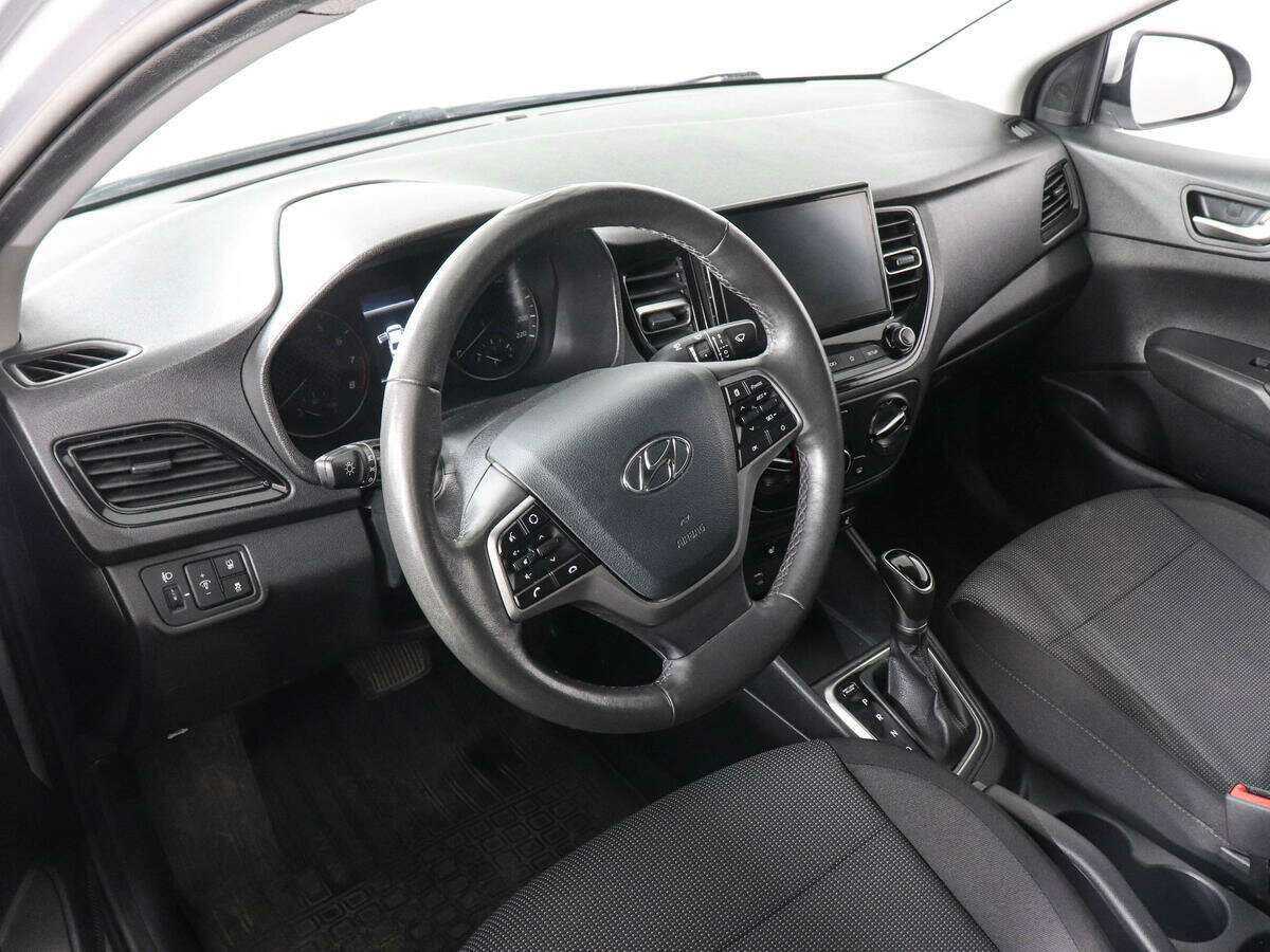 Hyundai Solaris с пробегом — 2021 год. Фото: #7