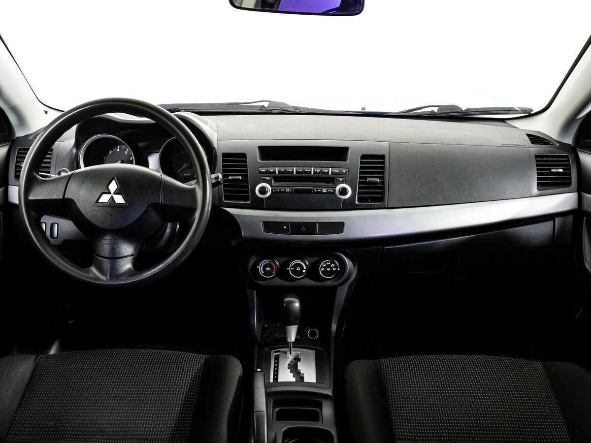 Mitsubishi Lancer с пробегом — 2010 год. Фото: #7