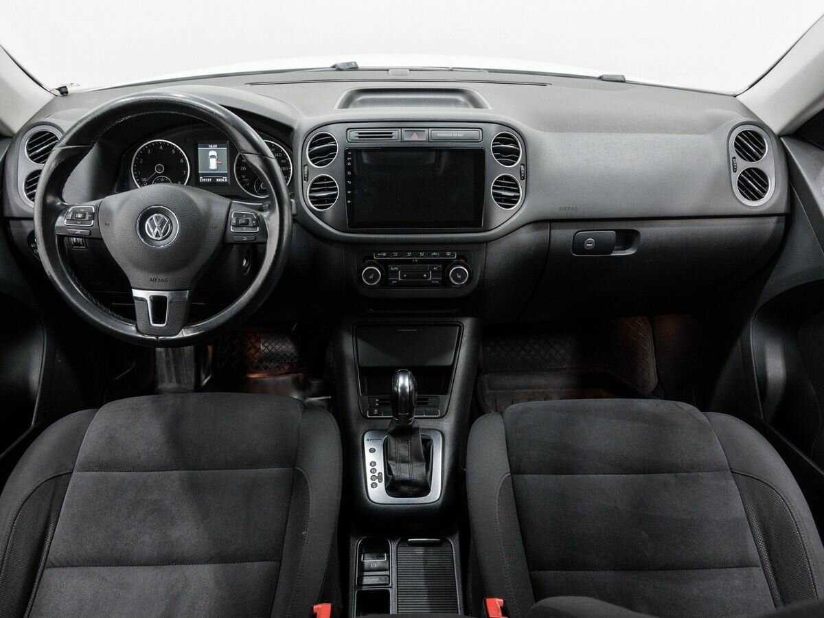 Volkswagen Tiguan с пробегом — 2011 год. Фото: #10