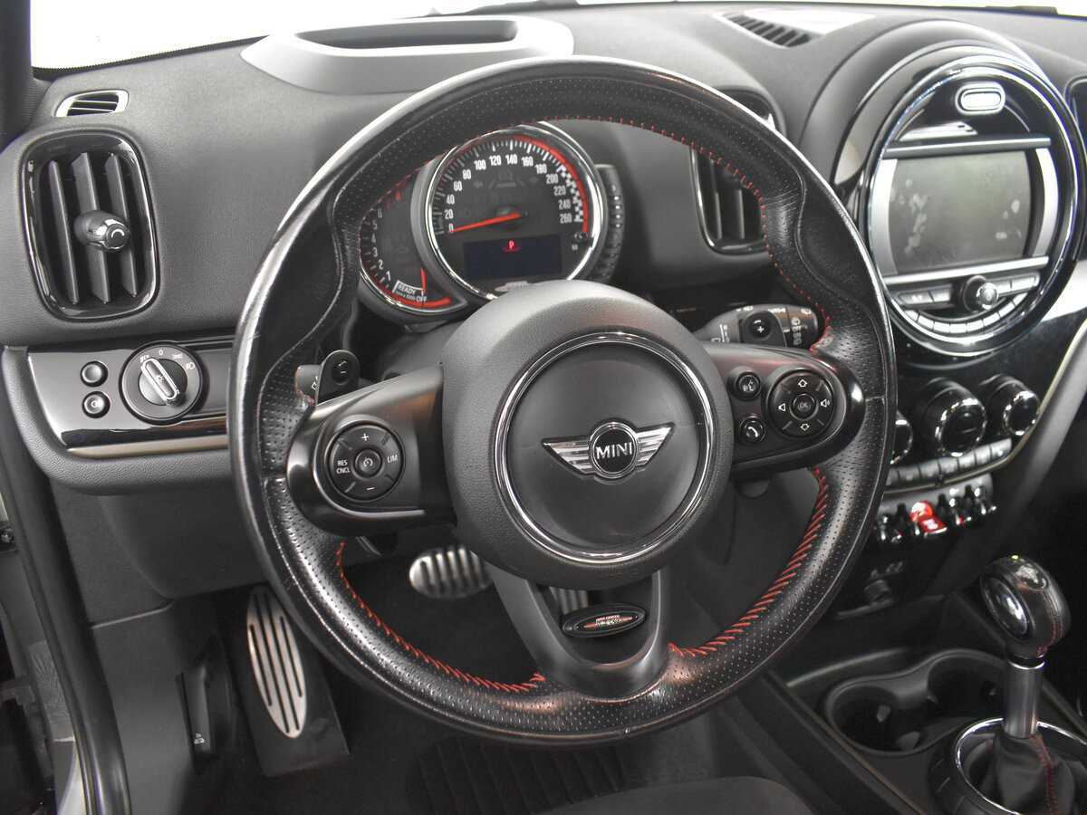 Mini Countryman с пробегом — 2017 год. Фото: #11