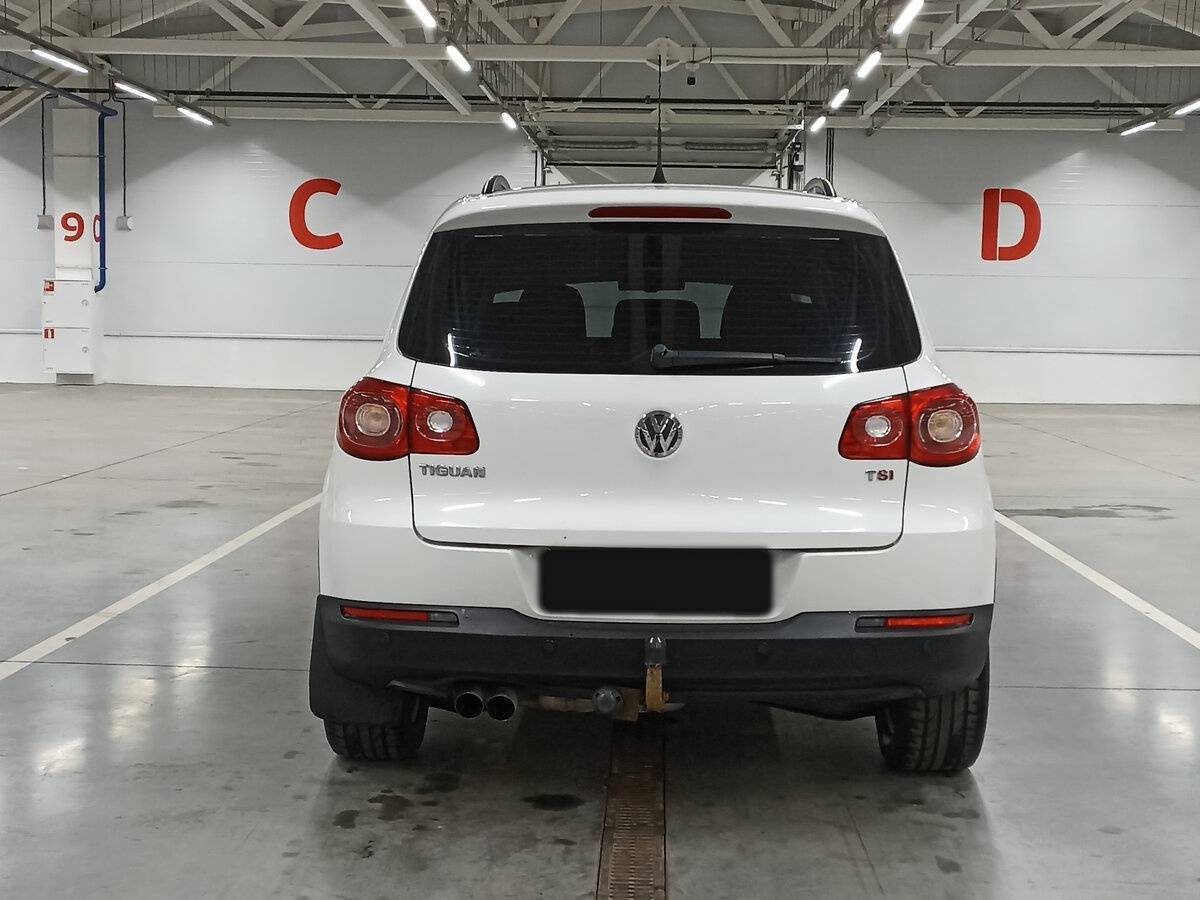 Volkswagen Tiguan с пробегом — 2010 год. Фото: #5
