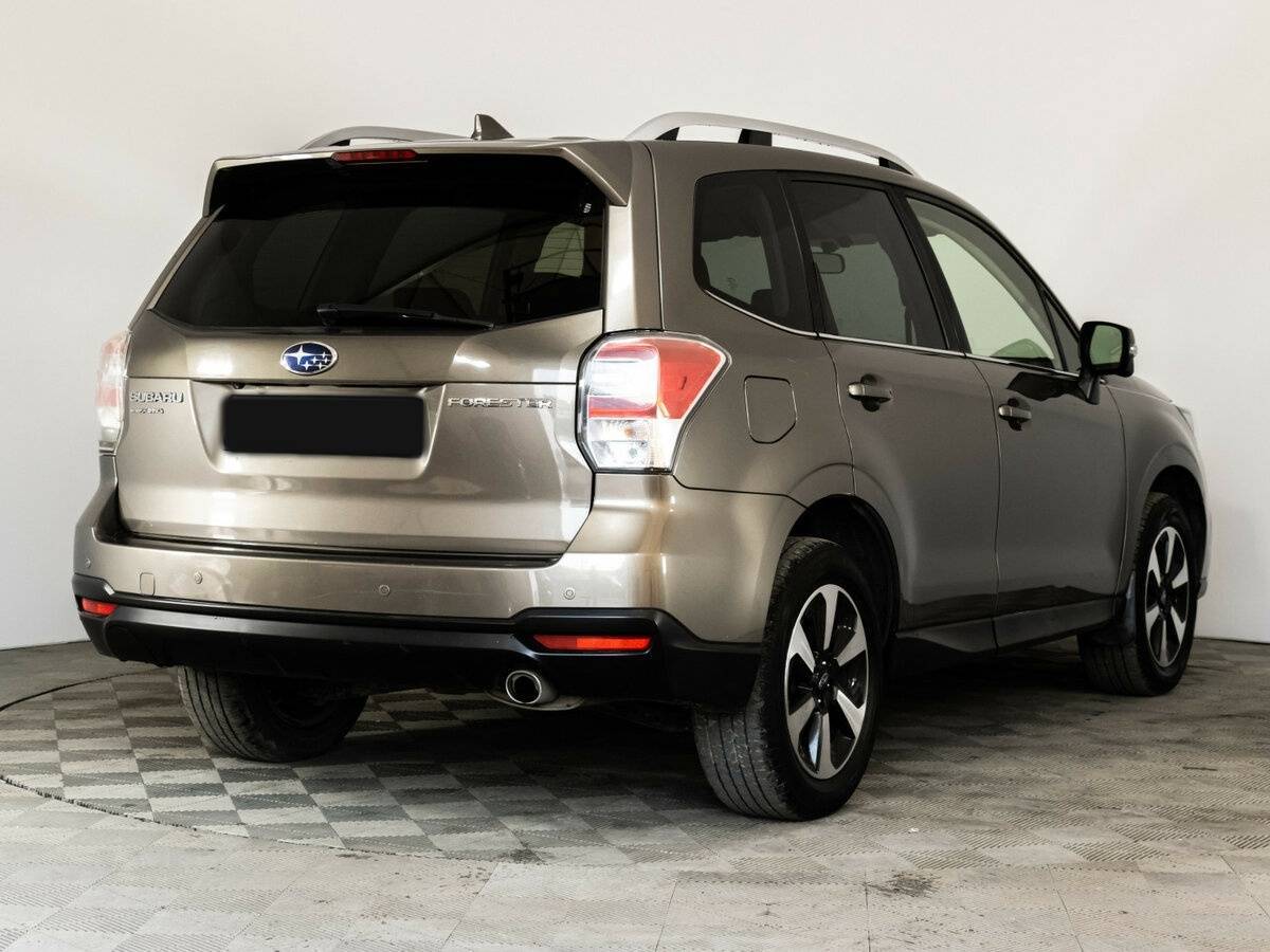Subaru Forester с пробегом — 2017 год. Фото: #4