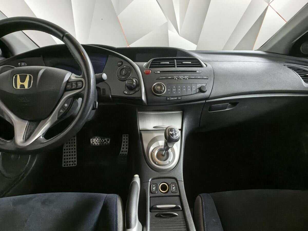 Honda Civic с пробегом — 2008 год. Фото: #10