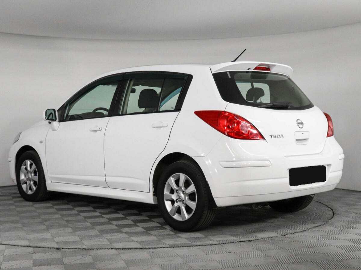 Nissan Tiida с пробегом — 2013 год. Фото: #6