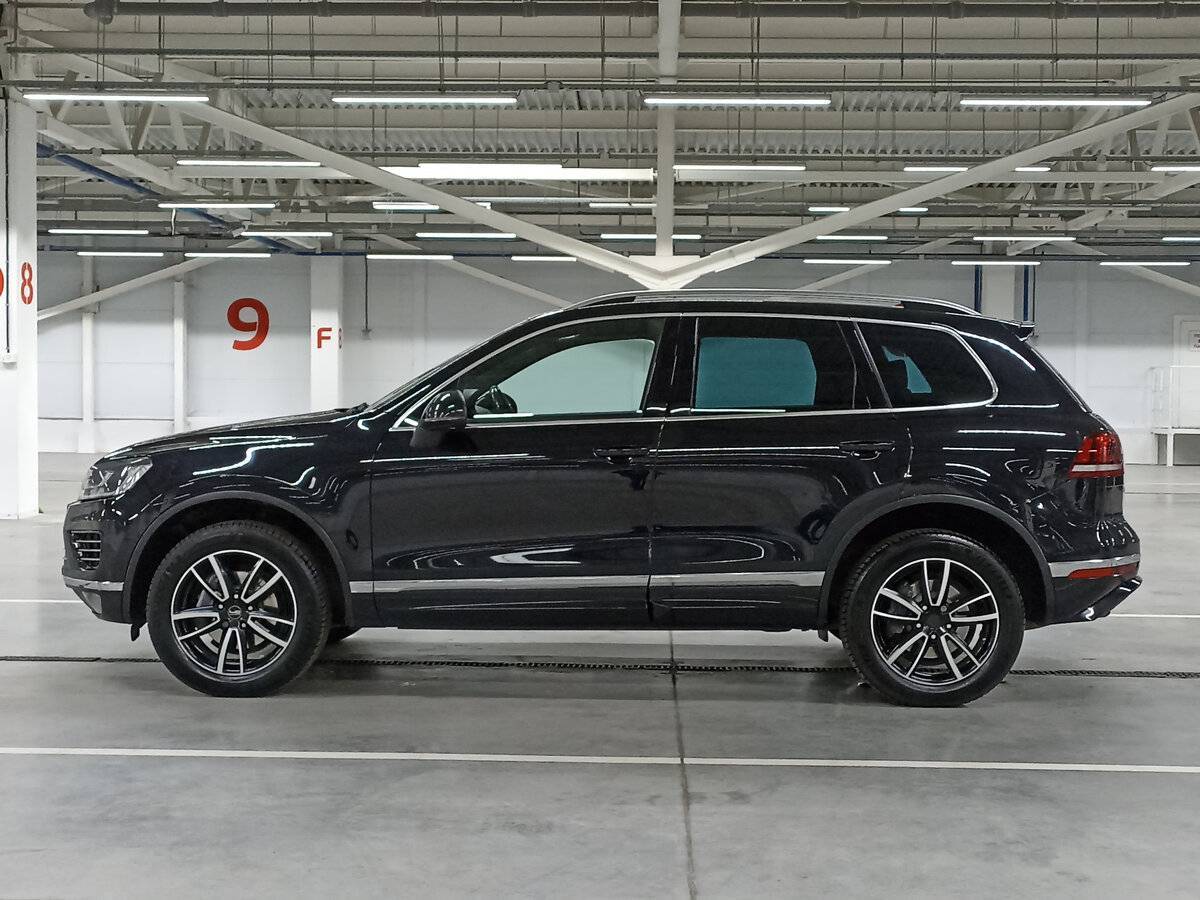 Volkswagen Touareg с пробегом — 2016 год. Фото: #7