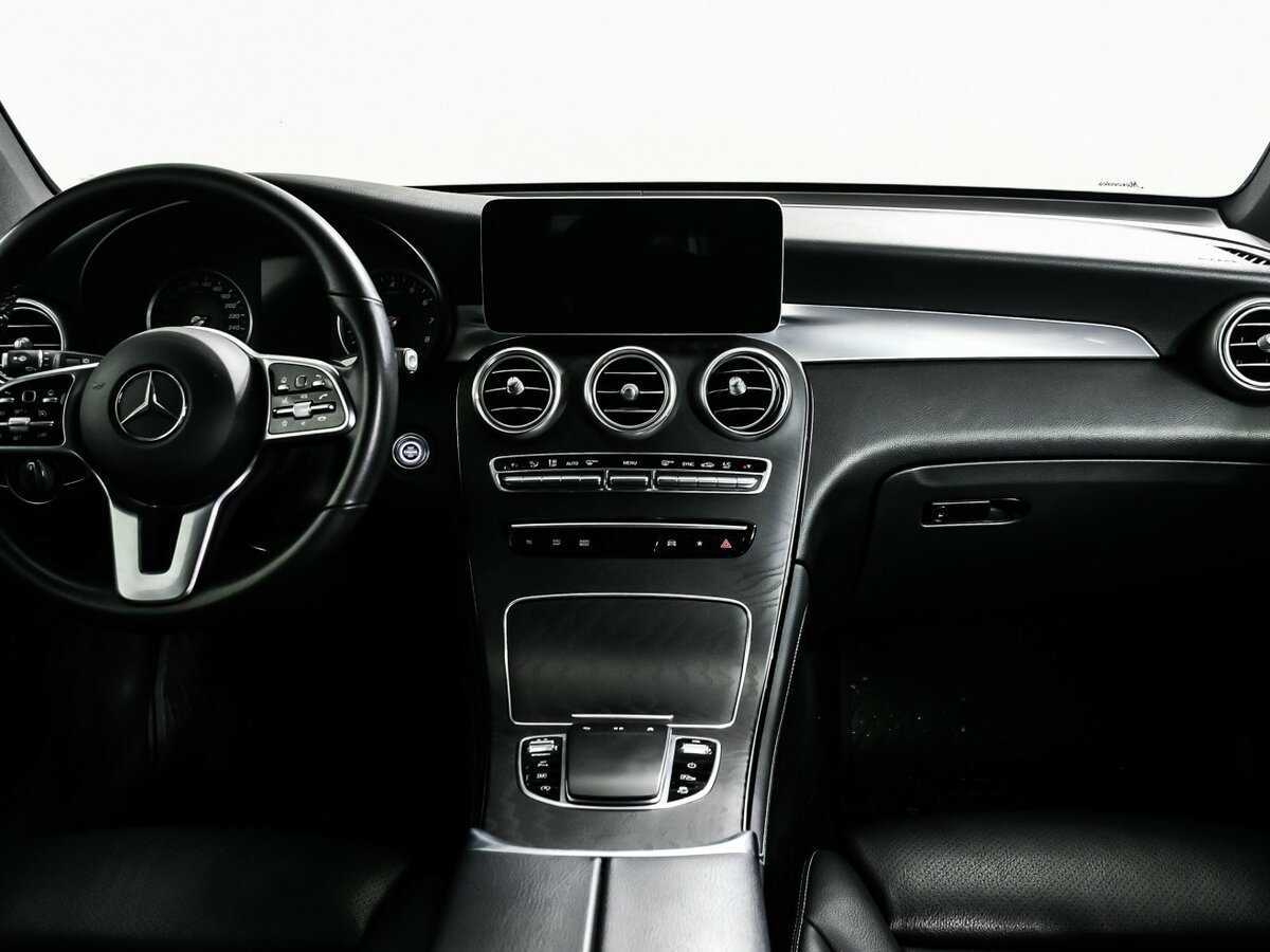 Mercedes-Benz GLC с пробегом — 2020 год. Фото: #10