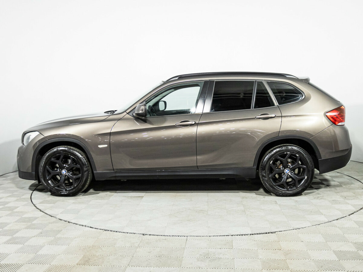 BMW X1 с пробегом — 2011 год. Фото: #7
