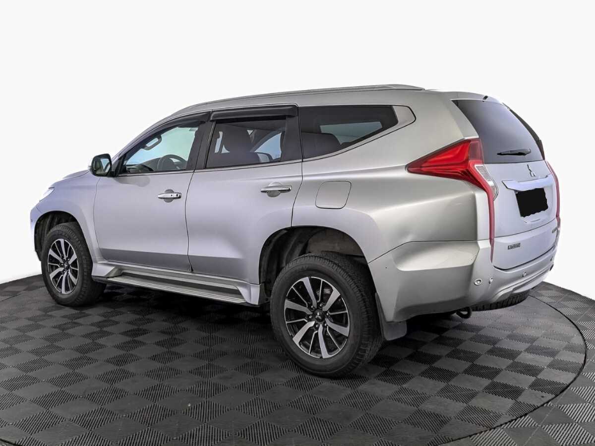 Mitsubishi Pajero Sport с пробегом — 2018 год. Фото: #6
