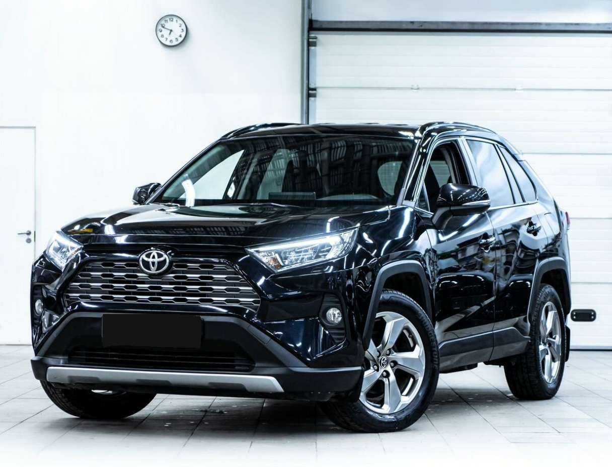 Toyota RAV4 с пробегом — 2019 год. Фото: #0
