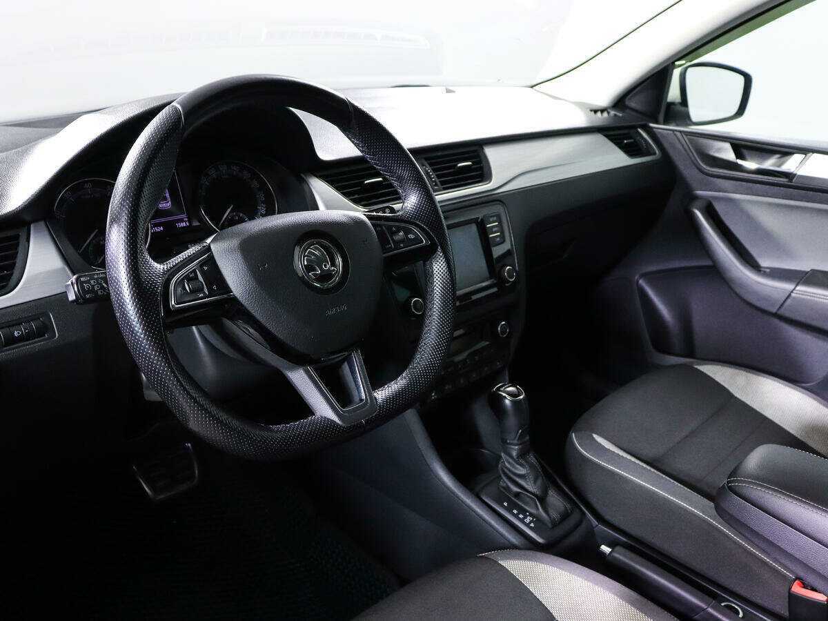 Skoda Rapid с пробегом — 2019 год. Фото: #13