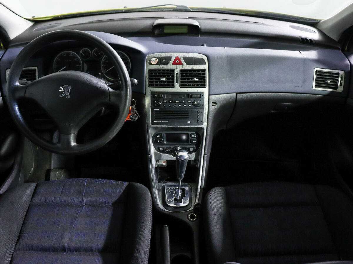 Peugeot 307 с пробегом — 2004 год. Фото: #8