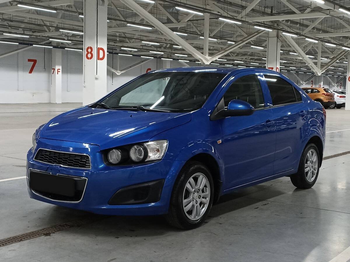 Chevrolet Aveo с пробегом — 2012 год. Фото: #0