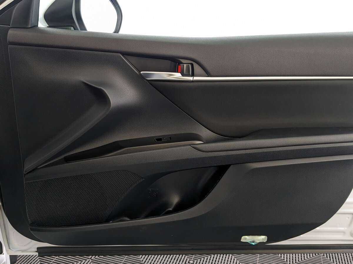 Toyota Camry с пробегом — 2022 год. Фото: #20