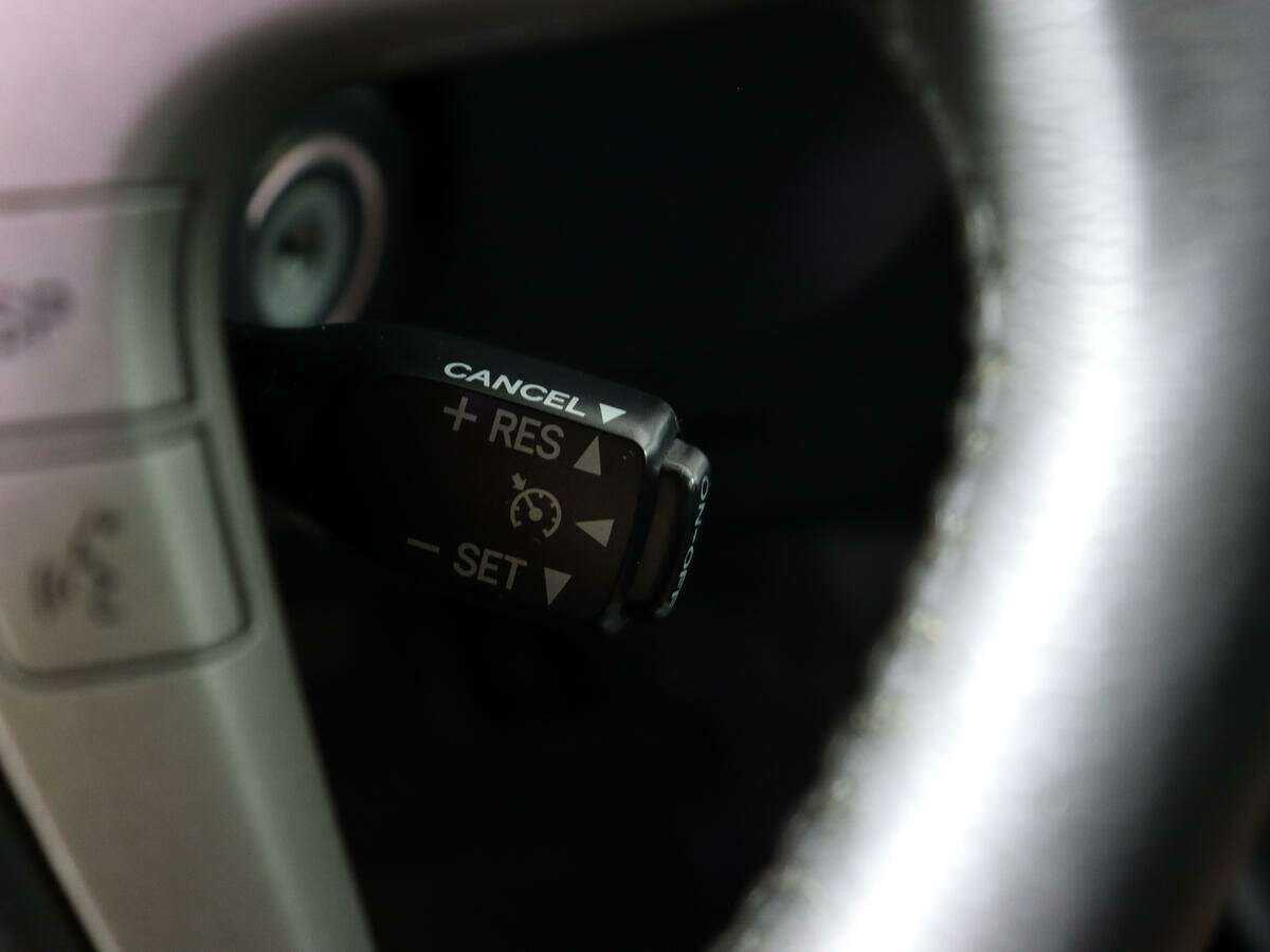 Toyota Camry с пробегом — 2011 год. Фото: #18