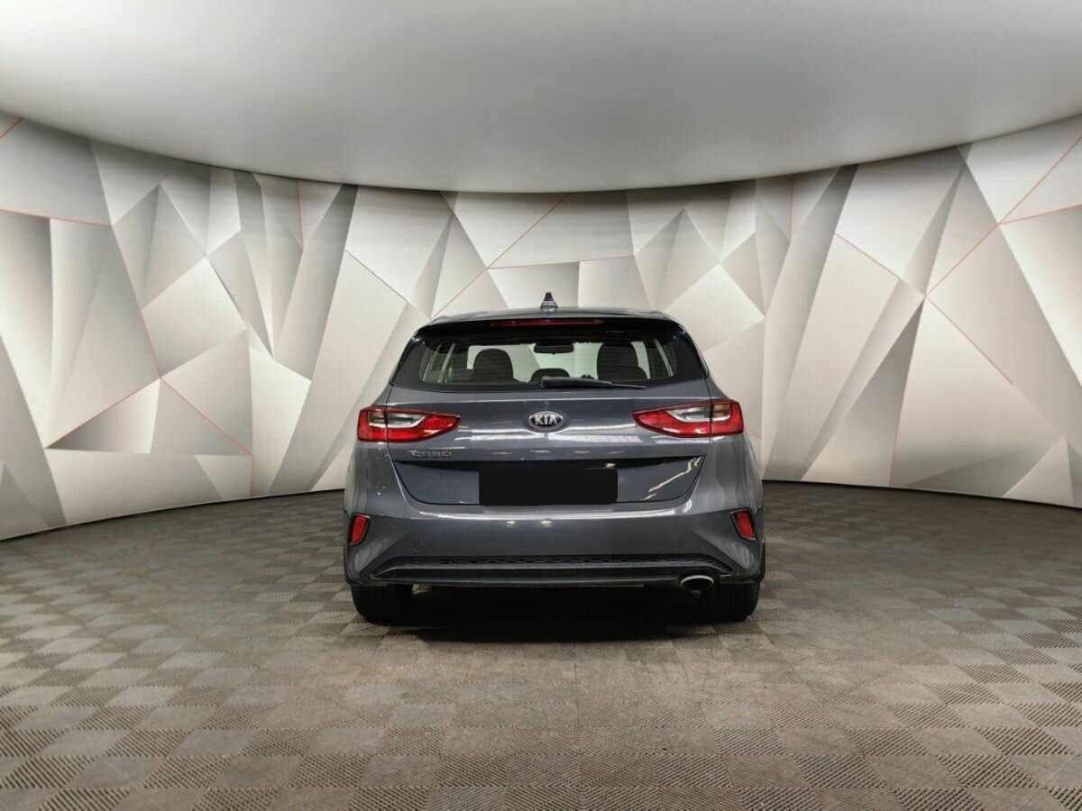 Kia Ceed с пробегом — 2018 год. Фото: #7