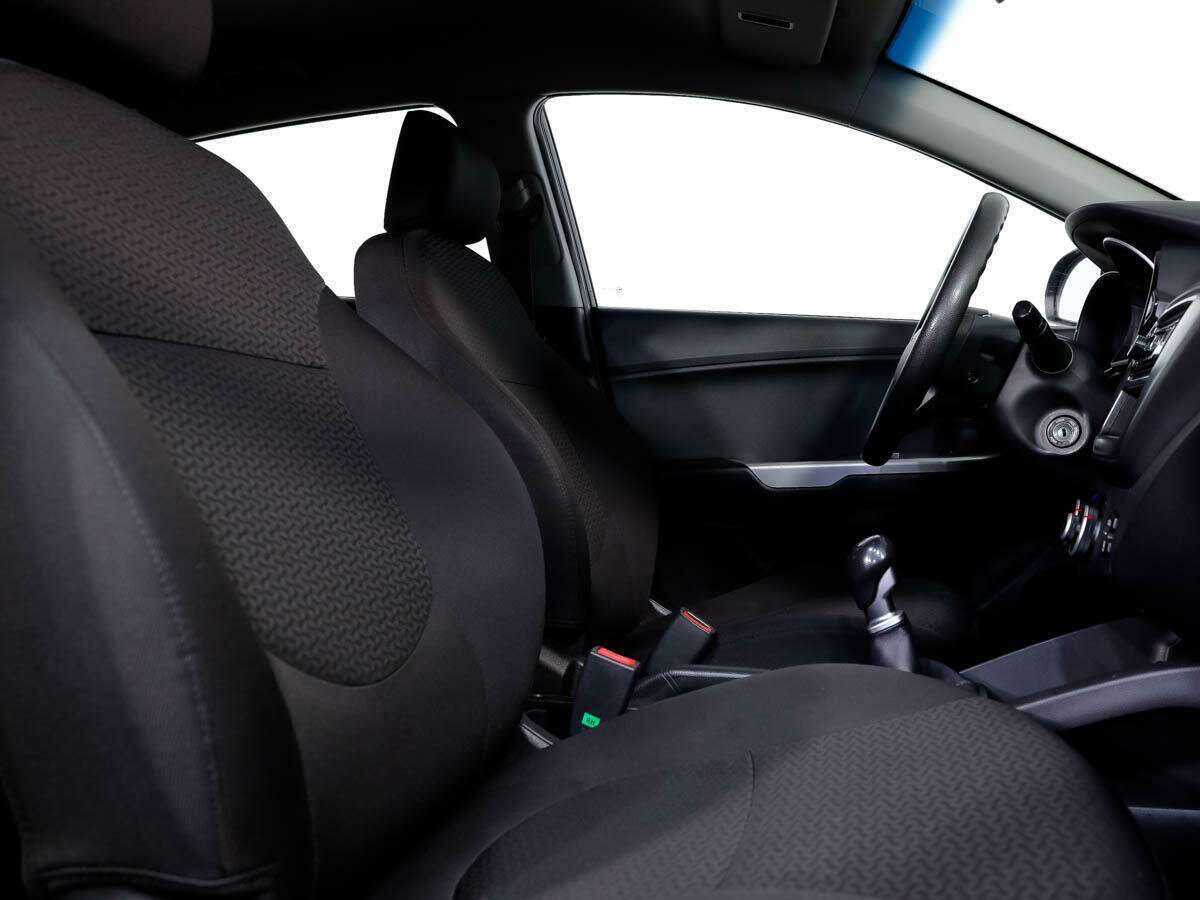 Kia Rio с пробегом — 2012 год. Фото: #9