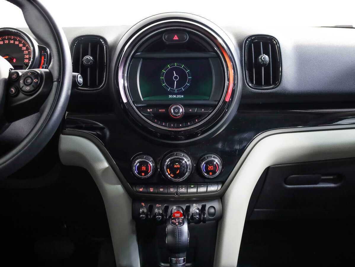 Mini Countryman с пробегом — 2018 год. Фото: #18