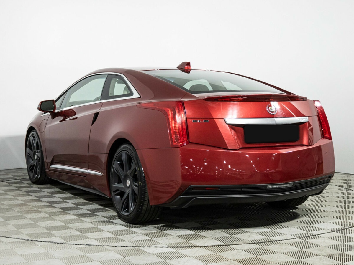 Cadillac ELR с пробегом — 2014 год. Фото: #6