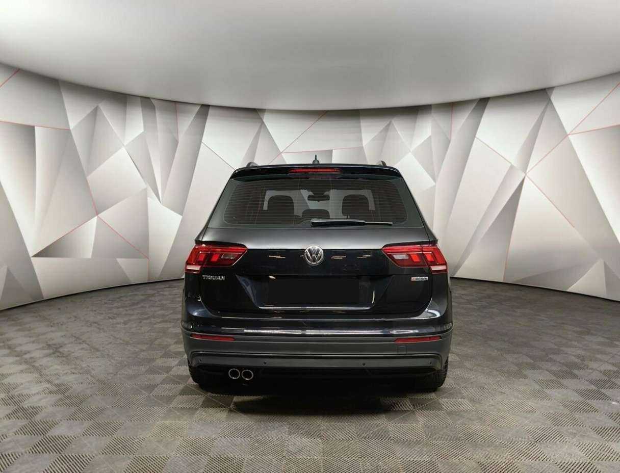 Volkswagen Tiguan с пробегом — 2020 год. Фото: #7