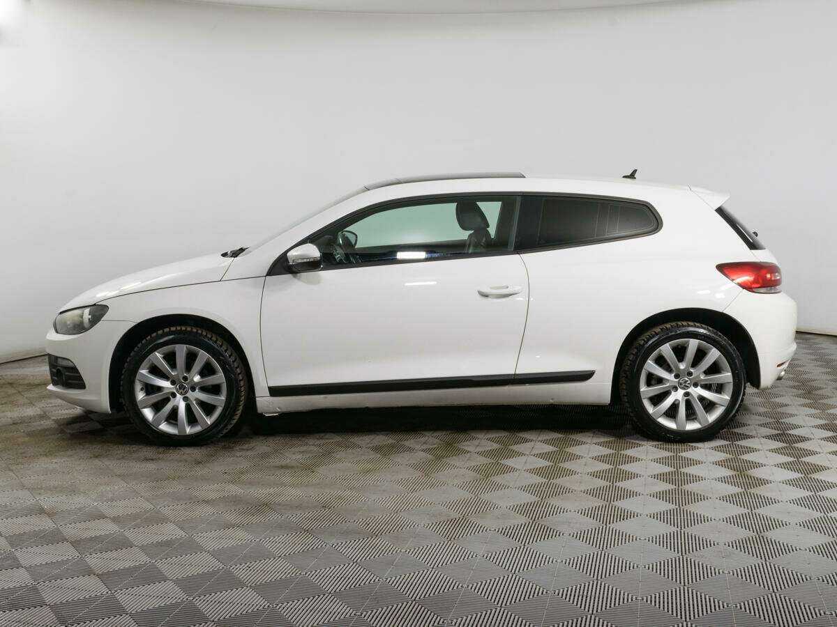 Volkswagen Scirocco с пробегом — 2013 год. Фото: #7
