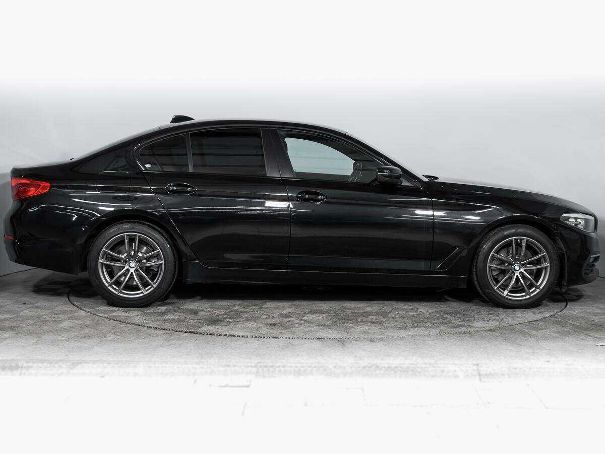 BMW 5 серии с пробегом — 2017 год. Фото: #3