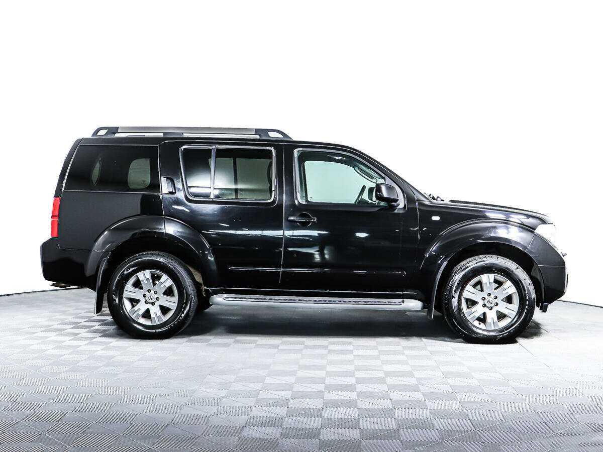 Nissan Pathfinder с пробегом — 2006 год. Фото: #2