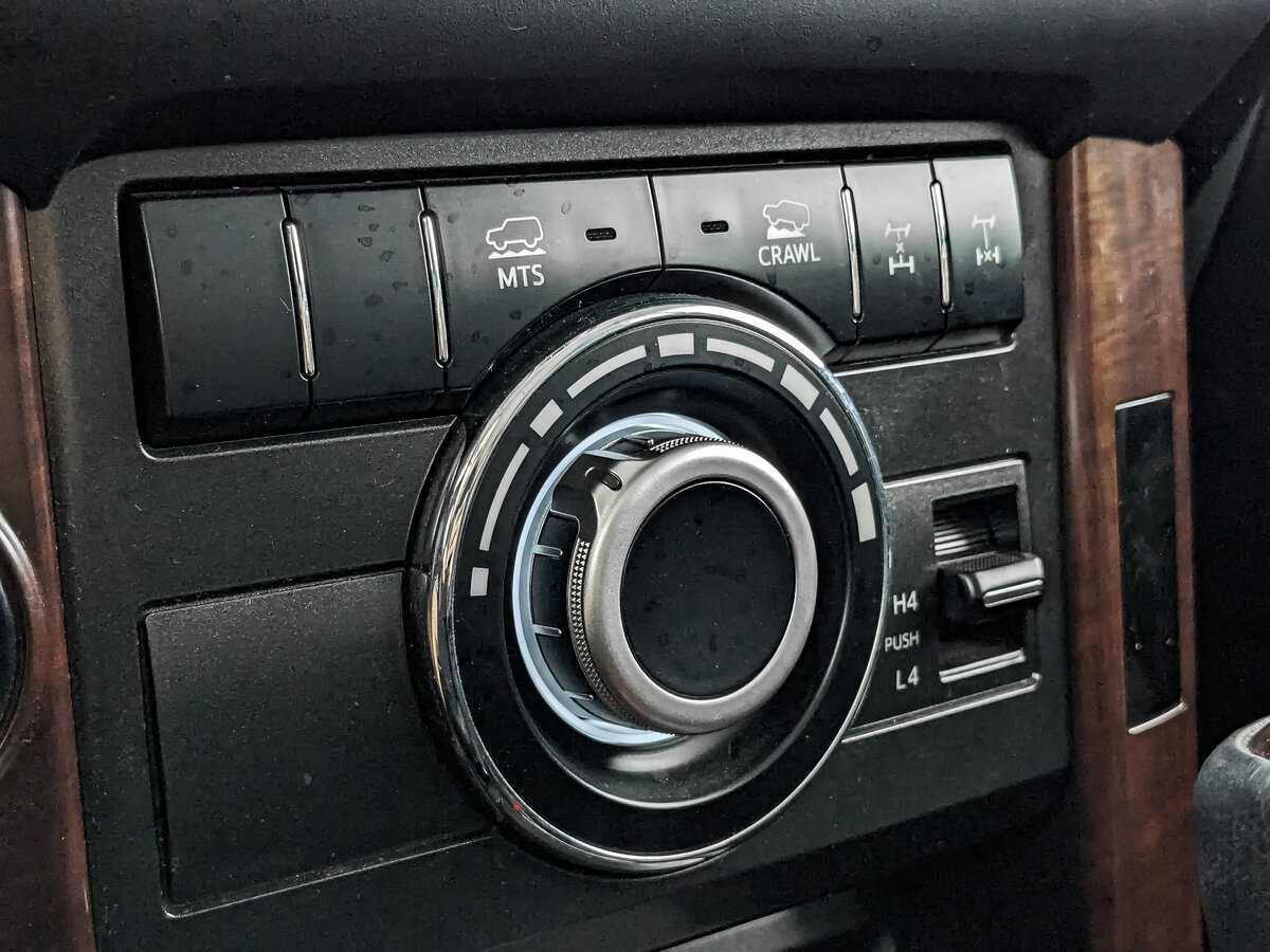 Toyota Land Cruiser Prado с пробегом — 2015 год. Фото: #24