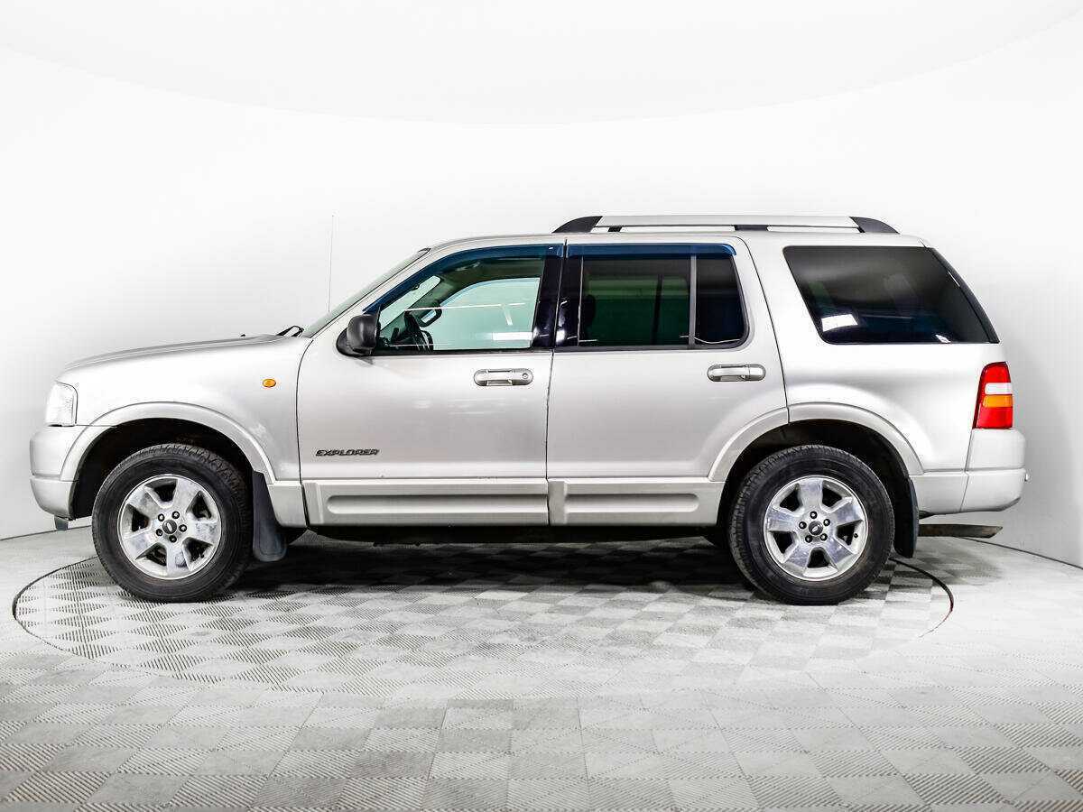 Ford Explorer с пробегом — 2005 год. Фото: #7