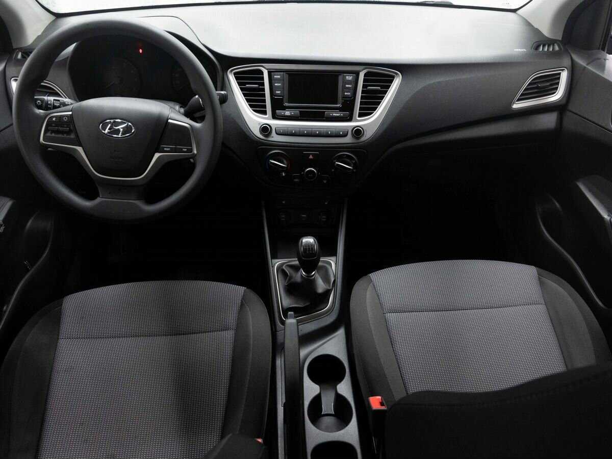Hyundai Solaris с пробегом — 2019 год. Фото: #12