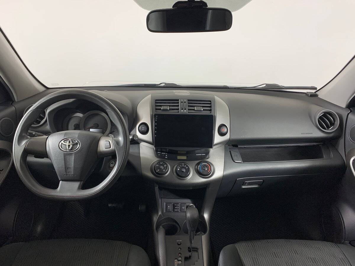 Toyota RAV4 с пробегом — 2010 год. Фото: #11