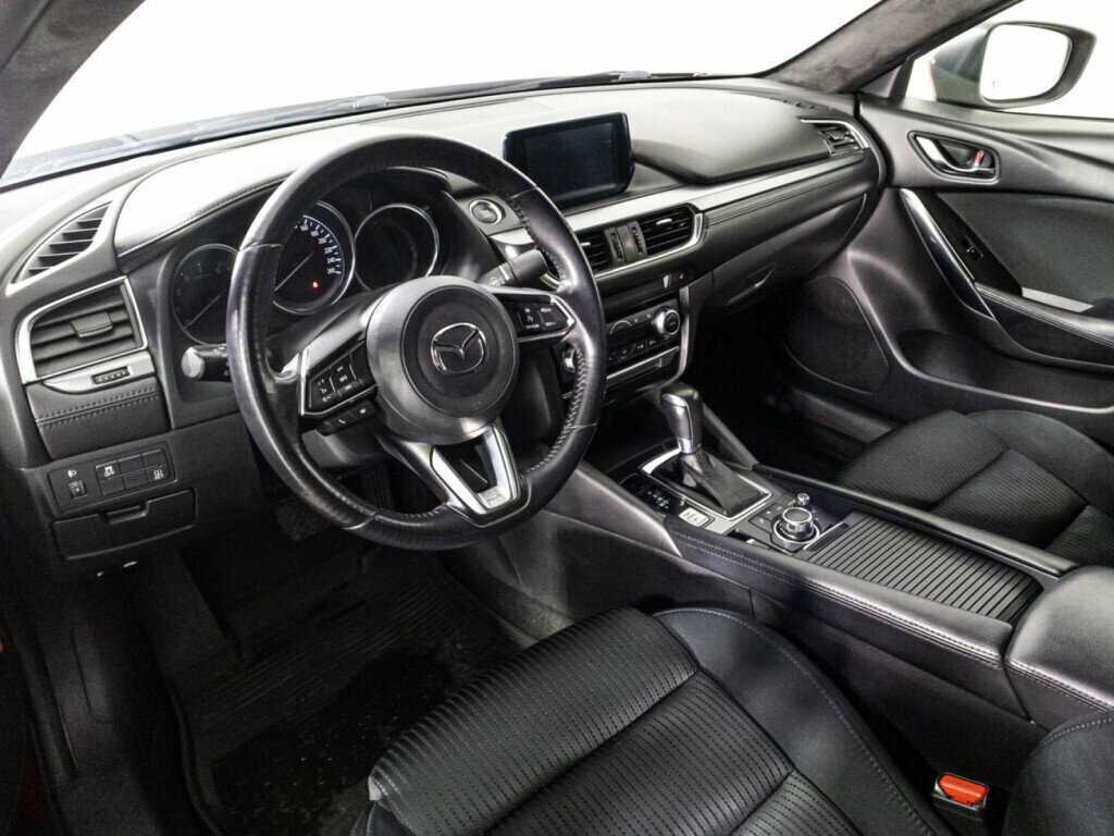 Mazda 6 с пробегом — 2018 год. Фото: #10