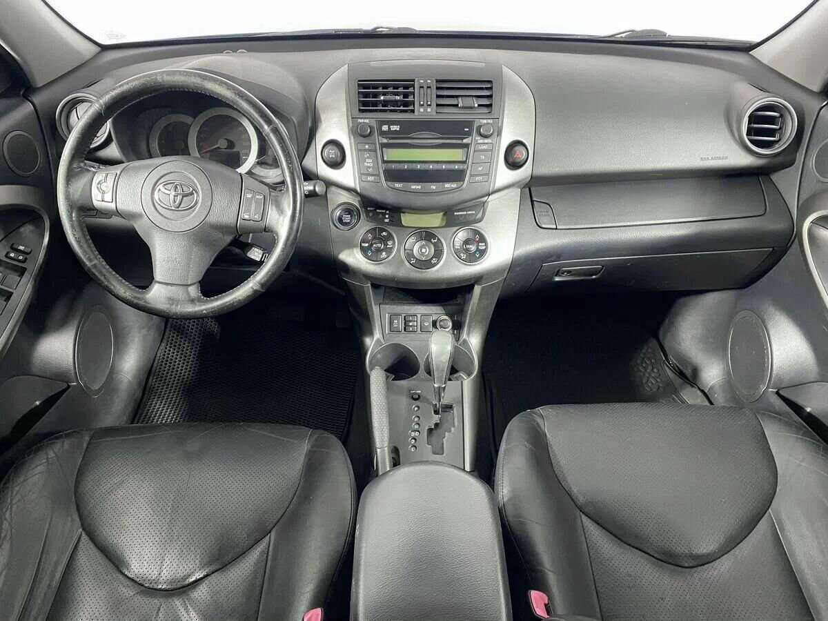 Toyota RAV4 с пробегом — 2008 год. Фото: #9