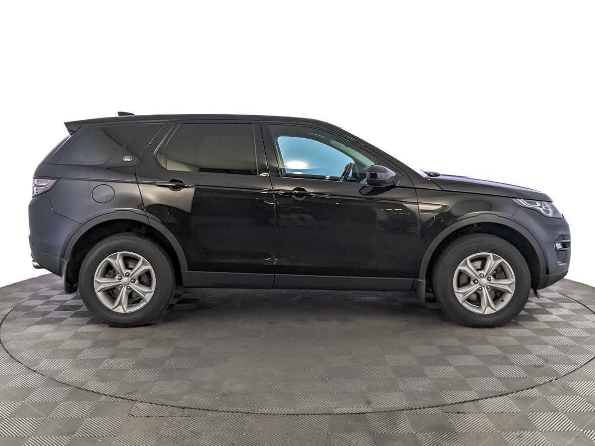 Land Rover Discovery Sport с пробегом — 2017 год. Фото: #3